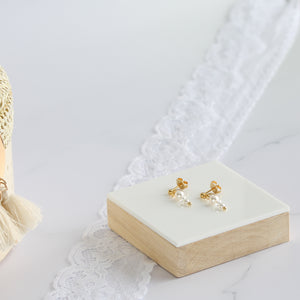 Boucles d'oreilles pendantes dorées or fin mariage swarovski