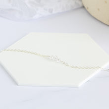 Charger l&#39;image dans la galerie, Bracelet de mariée perles swarovski minimaliste
