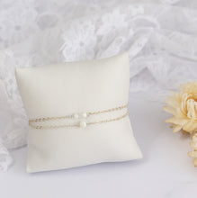 Charger l&#39;image dans la galerie, Bracelet mariage perles de nacre perle de cristal swarovski
