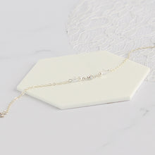 Charger l&#39;image dans la galerie, Bracelet de mariée argent 925 connecteur strass swarovski perles nacrées blanches
