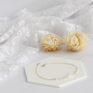 Bracelet mariage perles nacrées swarovski blanches