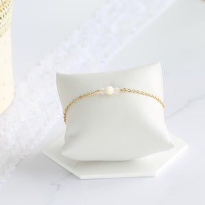 Bracelet mariage chaîne doré or fin perle de nacre et cristaux swarovski
